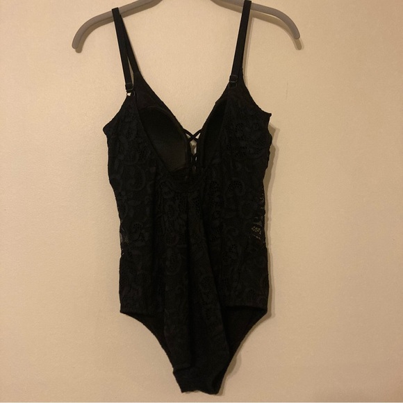 Lace One Piece Swimsuit Profile by Gottex - Picture 6 of 9